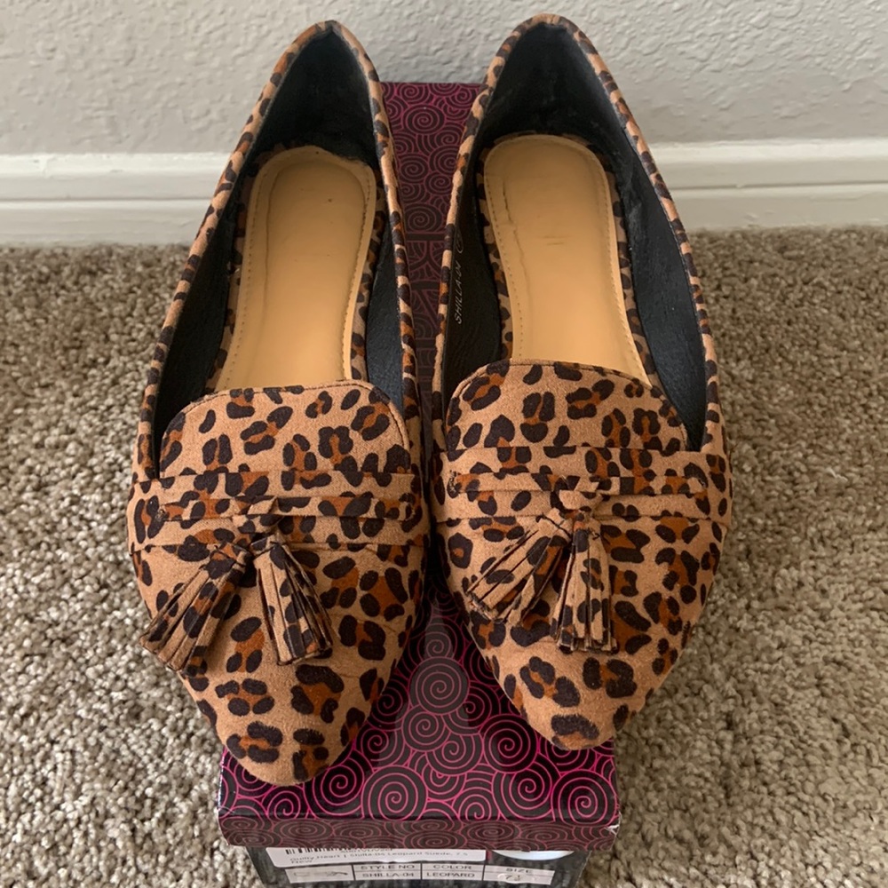 Leopard flats